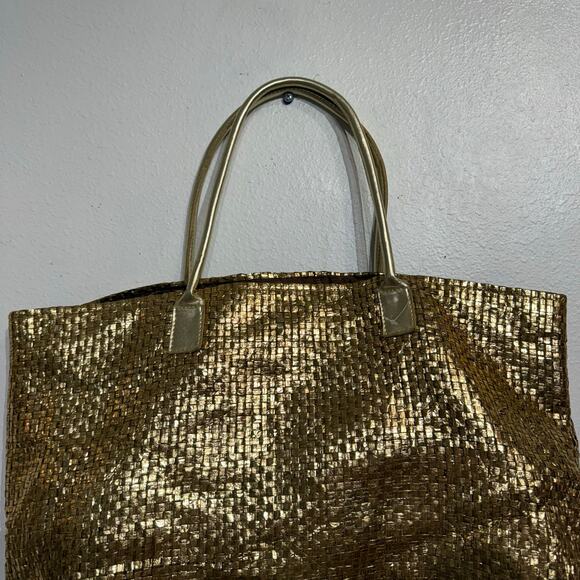 Gold Metallic Oversized Straw Woven Bag - Picture 2 of 11